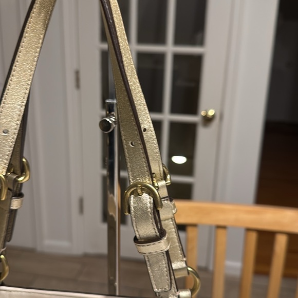 Coach Cream and Gold Tote Bag - Picture 3 of 9